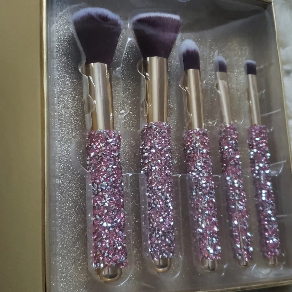 Nicole Miller NY Glam Brush Collection NWT